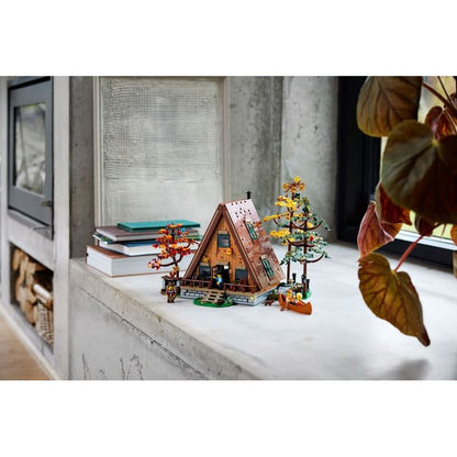 LEGO 21338 - A-Frame Boshut Modelbouw Set