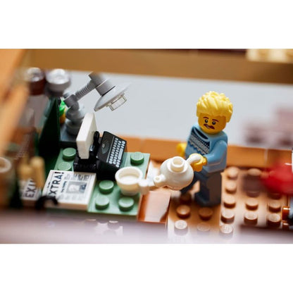LEGO 21338 - A-Frame Boshut Modelbouw Set