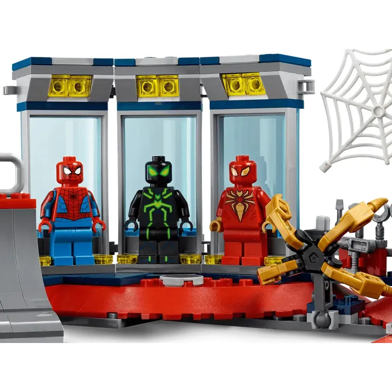 LEGO 76175 - Aanval Op De Spider schuilplaats