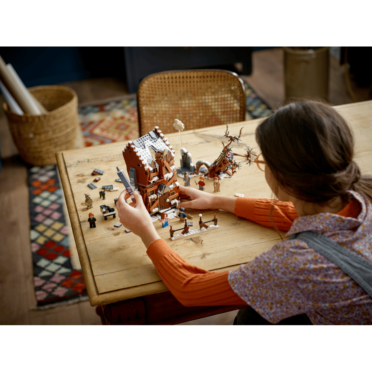 LEGO 76407 - Het Krijsende Krot & De Beukwilg